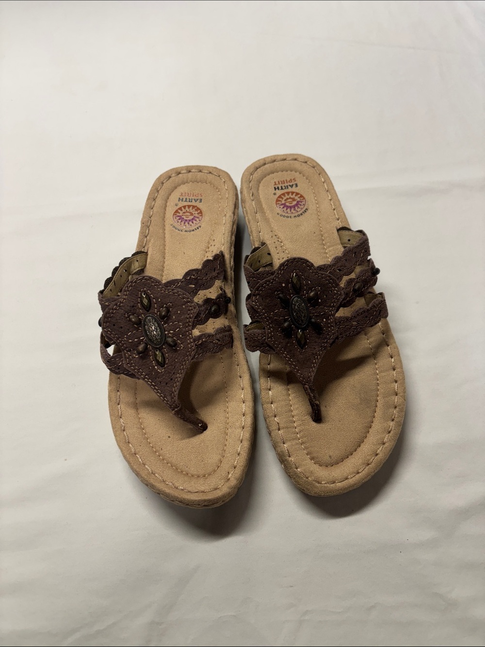 Earth Spirit Brown Floral-Accent Thong Sandals